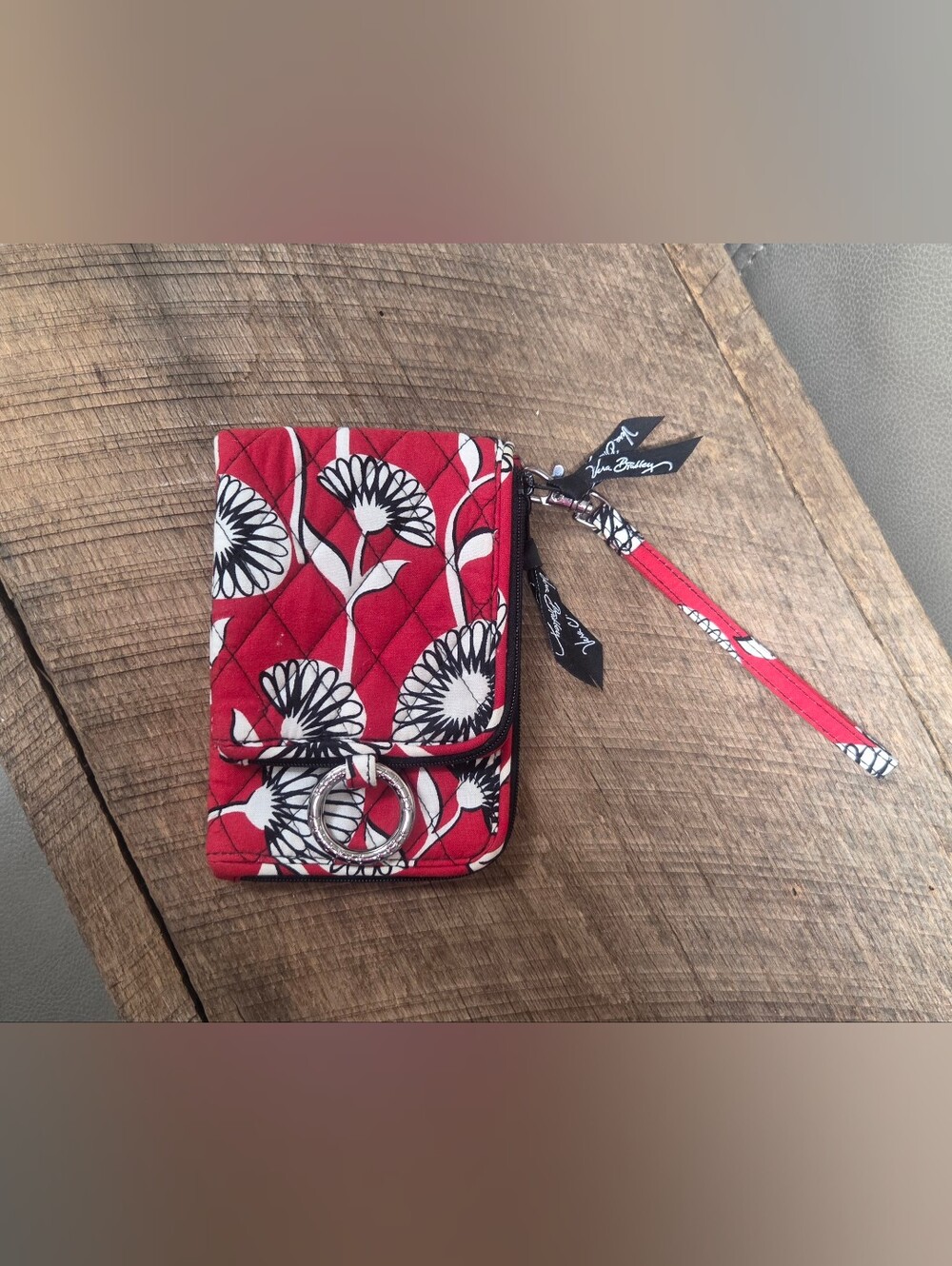 NWOT Retired Vera Bradley "Deco Daisy" wristlet wallet ~ Bin 1G
